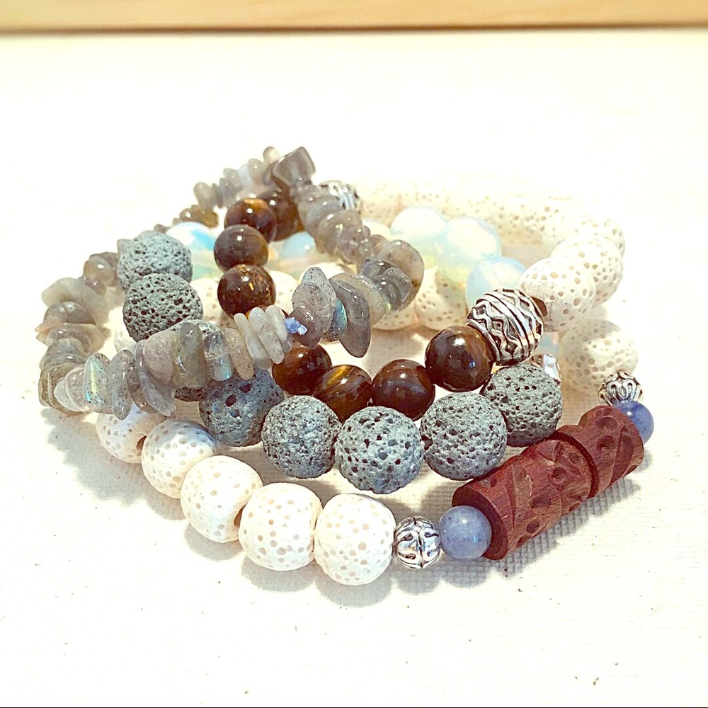 🌟NEW!🌟Lava Rock and Gemstone Diffuser Bracelets